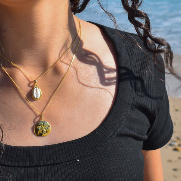 Gold Sand Dollar Necklace, Beach Necklace, Sand Dollar Jewellery, Gold Starfish Pendant, Mermaid Money, Gold Sand Dollar Necklace, Beach Necklace, Sand Dollar Jewellery, Gold Starfish Pendant, Mermaid Money, Shell Charm